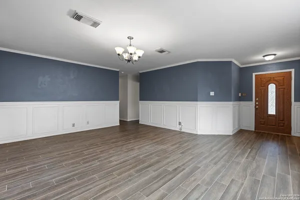 $1,895 | 6414 Maverick Oak Drive, San Antonio, TX 78240
