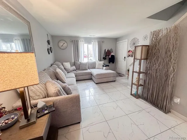 $275,000 | 175 South Sable Boulevard, Unit P14, Aurora, CO 80012