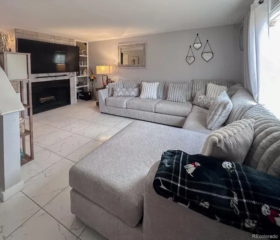 $275,000 | 175 South Sable Boulevard, Unit P14, Aurora, CO 80012