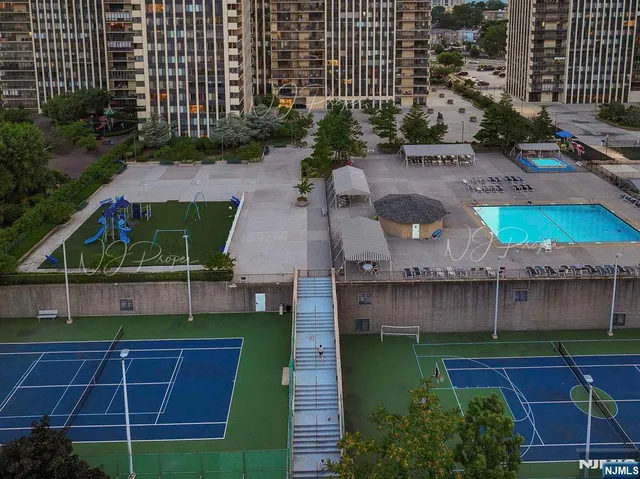 a view of a backyard with plants