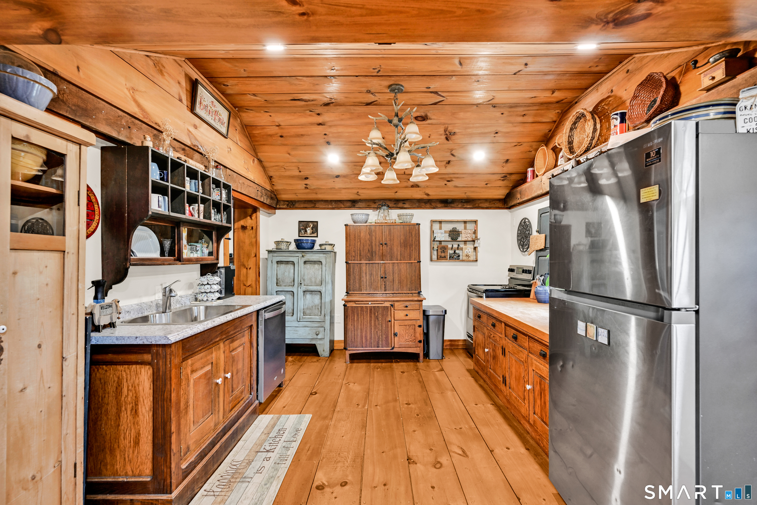 352 Shenipsit Lake Road Tolland, CT 06084 - Photo 12 of 40