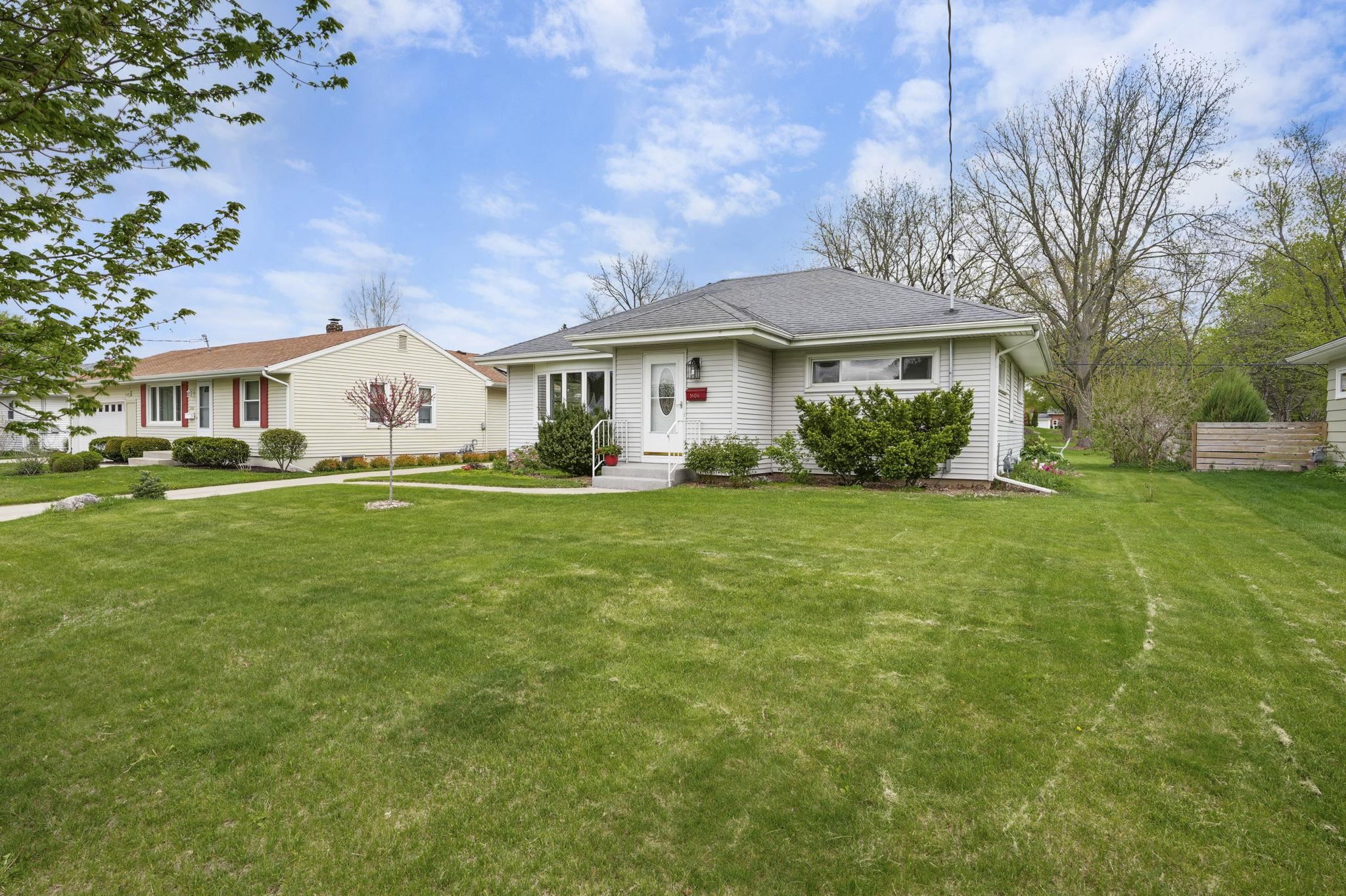 5104 Shore Acres Road Monona, WI 53716 - Photo 39 of 41