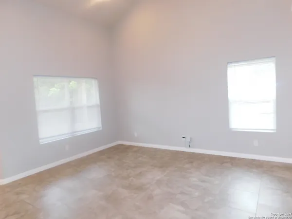 $1,795 | 8810 Appaloosa Pass, Converse, TX 78109