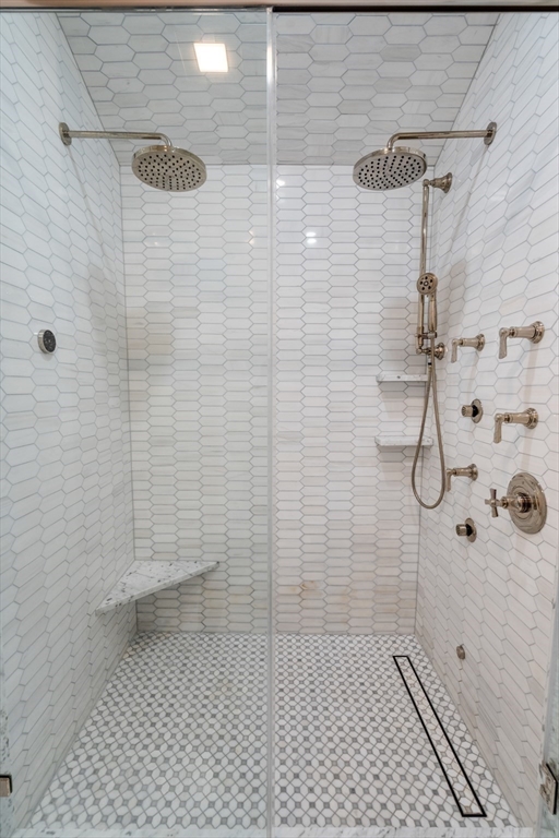 7 Massasoit Road Wellesley, MA 02481 - Photo 26 of 42