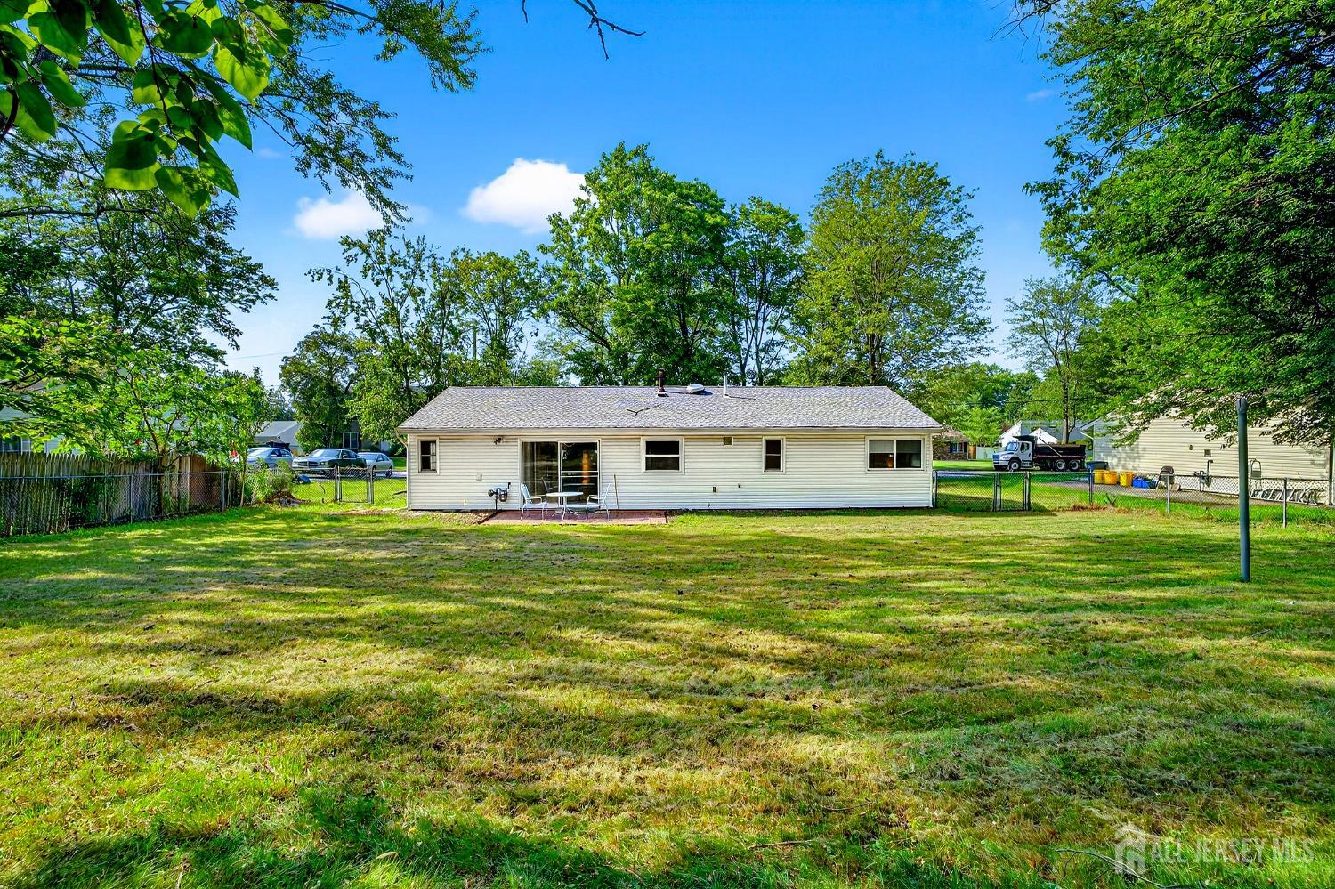 12 Joline Road Kendall Park, NJ 08824 - Photo 21 of 23 Gallery Image 21