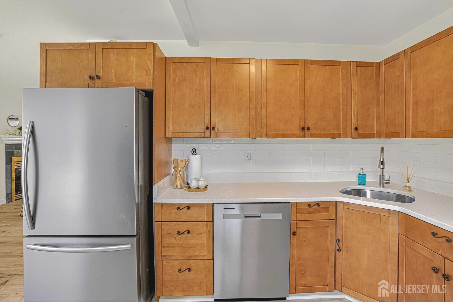 12 Joline Road Kendall Park, NJ 08824 - Photo 10 of 23 Gallery Image 10