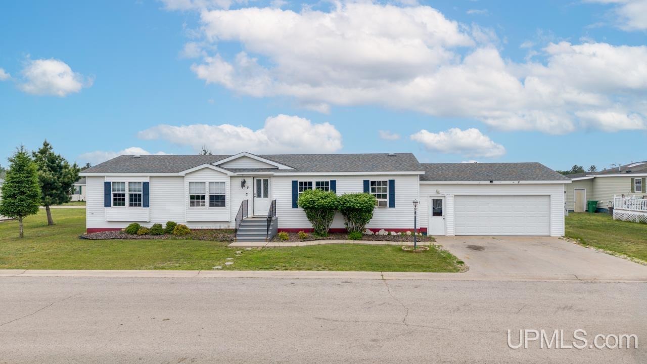 1620 Willow Creek Road, Unit 2 Escanaba, MI 49829 - Photo 1 of 26