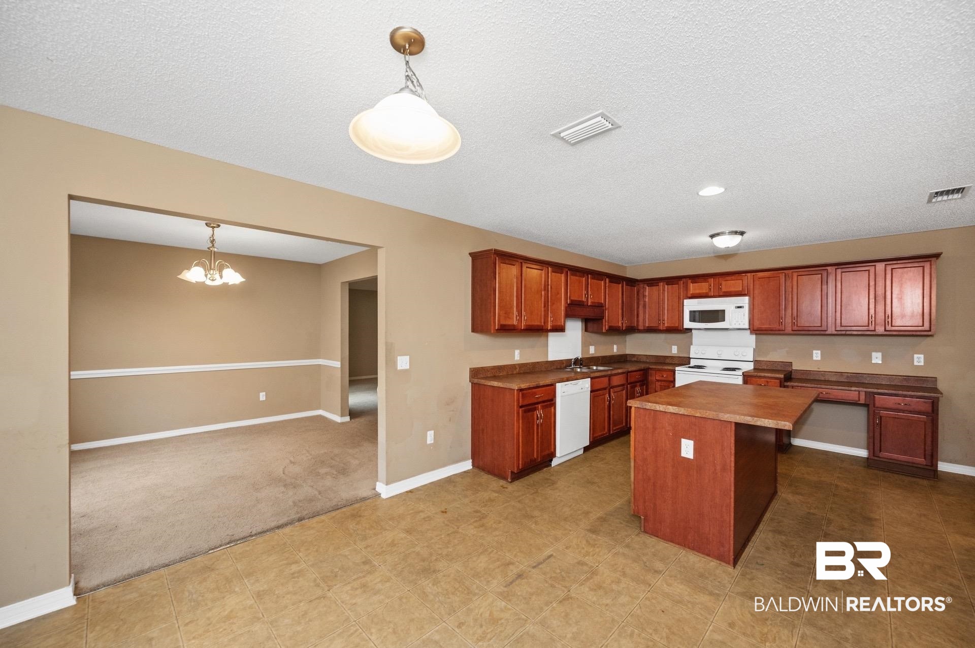 1000 Amazon Drive Foley, AL 36535 - Photo 6 of 25