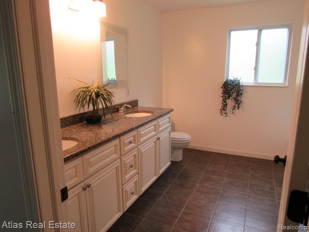 9292 South State Road Goodrich, MI 48438 - Photo 14 of 17