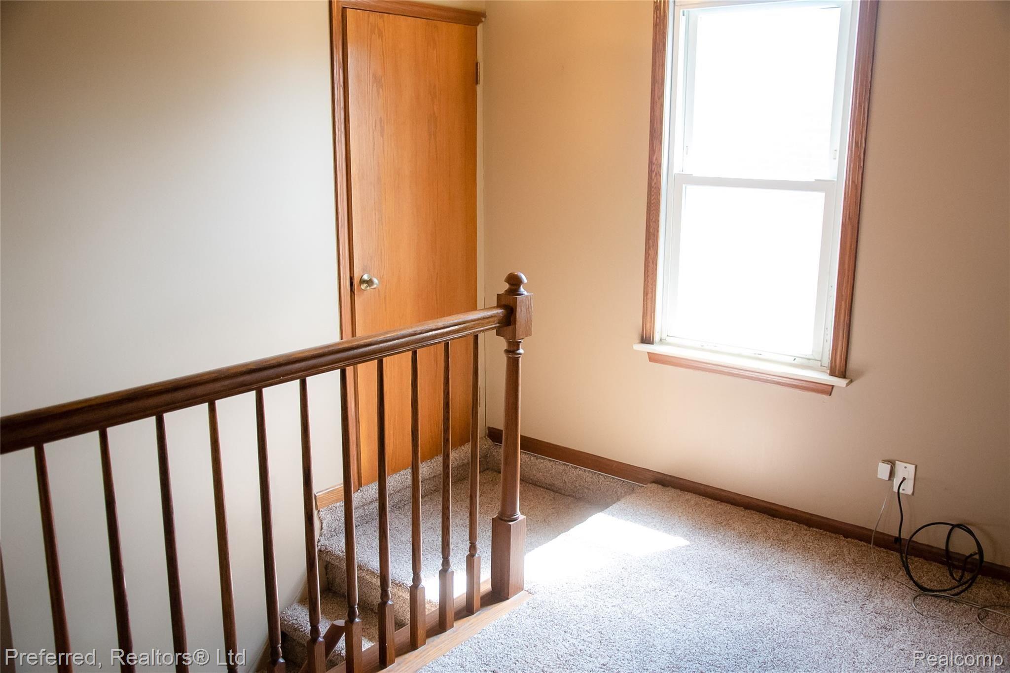9341 Rosedale Boulevard Allen Park, MI 48101 - Photo 20 of 36 DSC_8428.jpg