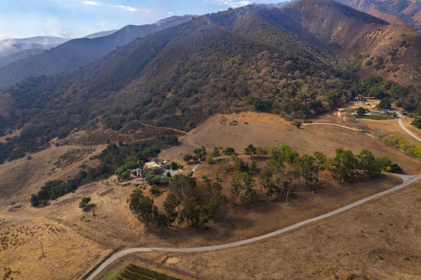 1352 River Road Salinas, CA 93908 - Photo 2 of 33 a view of a dry yard