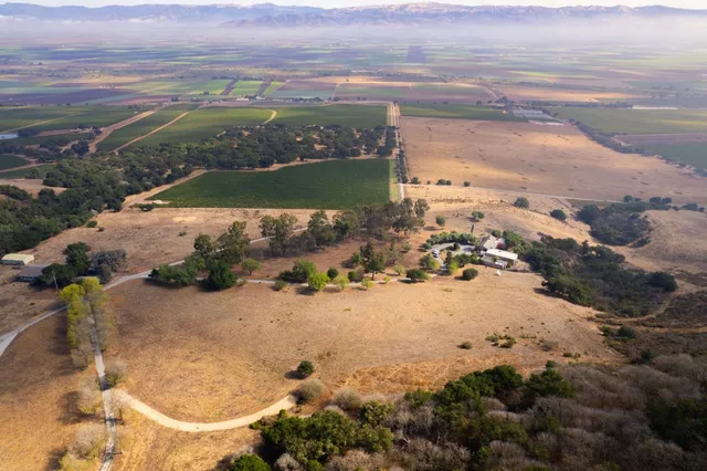 $2,200,000 | 1352 River Road, Salinas, CA 93908