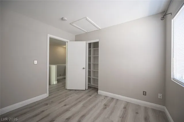 $2,000 | 52 Belle Springs Avenue, Las Vegas, NV 89123