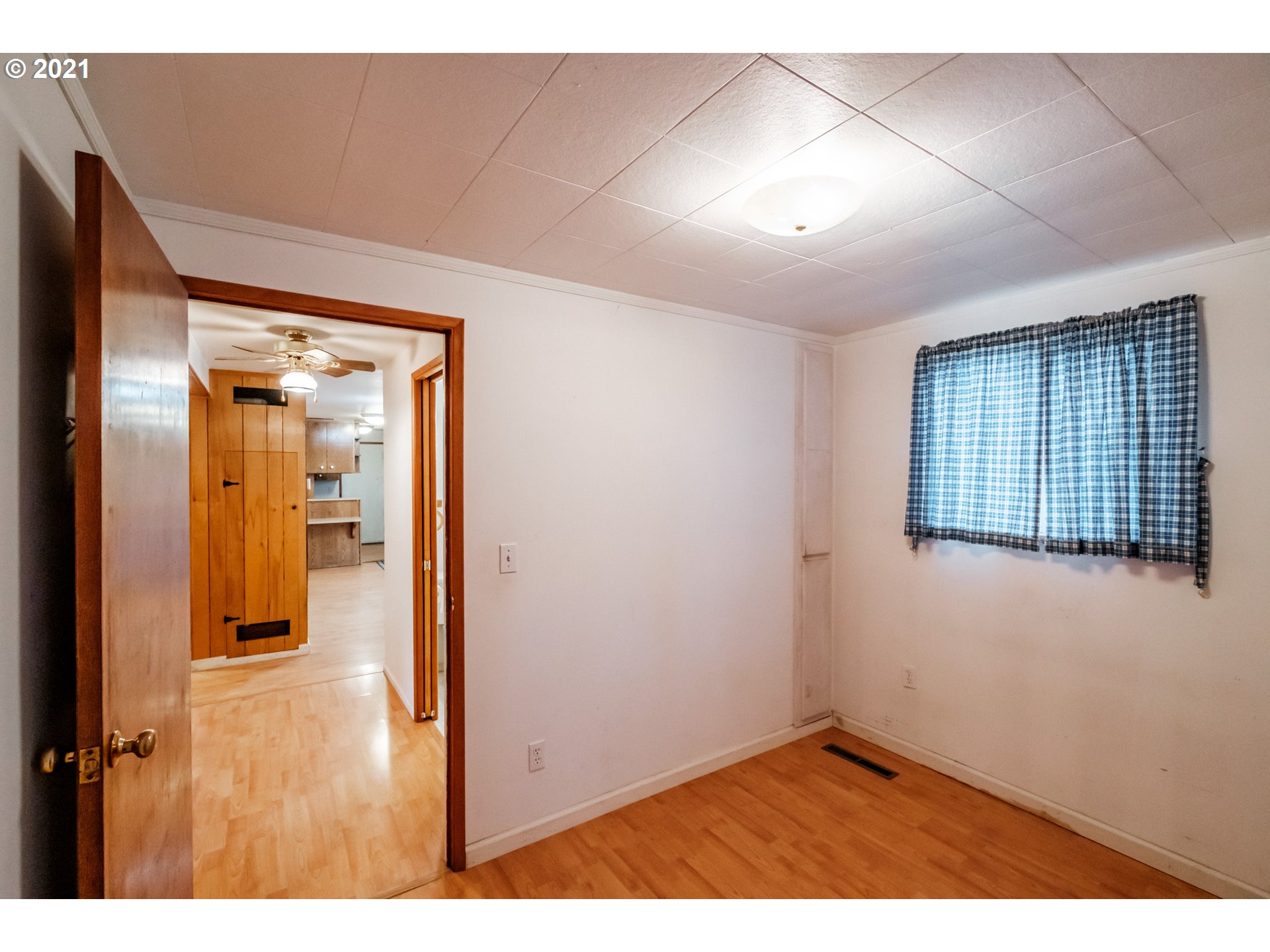 1005 Cascade Drive Lebanon, OR 97355 - Photo 16 of 32 a view of empty room