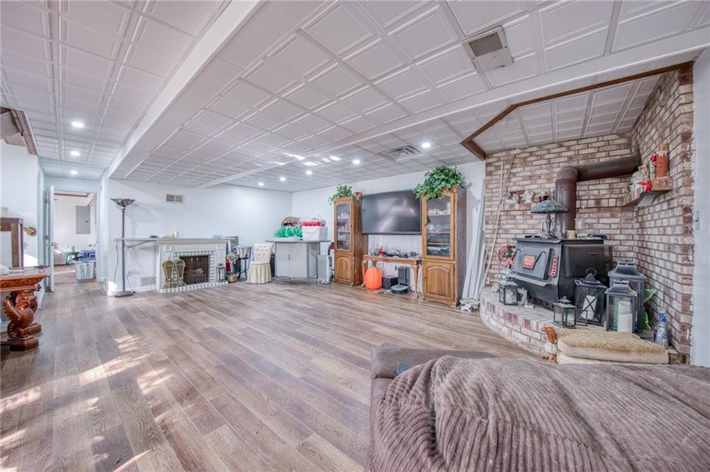 134 Knoch Road Saxonburg, PA 16056 - Photo 19 of 31 Holy big game room!