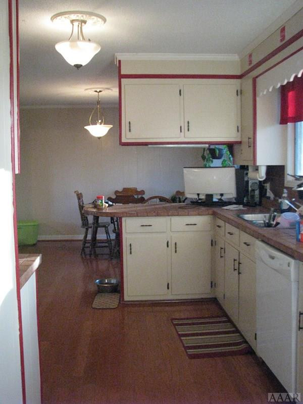 218 Long Ridge Road Plymouth, NC 27962 - Photo 6 of 23 Kitchen