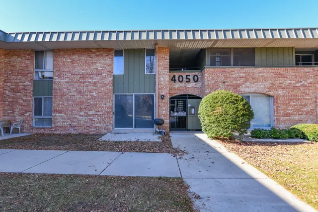 $79,900 | 4050 West Rivers Edge Circle, Unit 1, Brown Deer, WI 53209