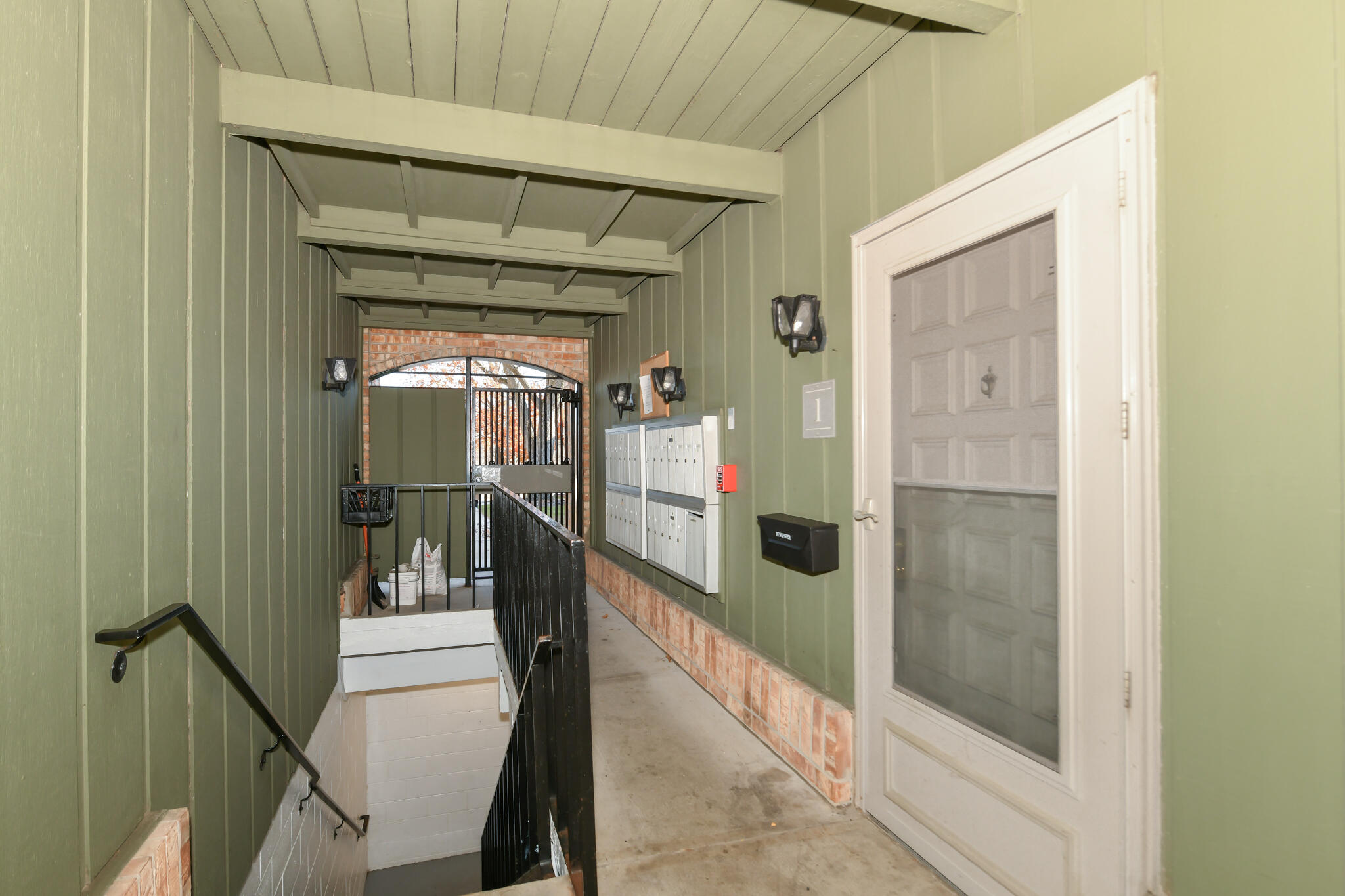 4050 West Rivers Edge Circle, Unit 1 Brown Deer, WI 53209 - Photo 17 of 36 HEN_ (4)