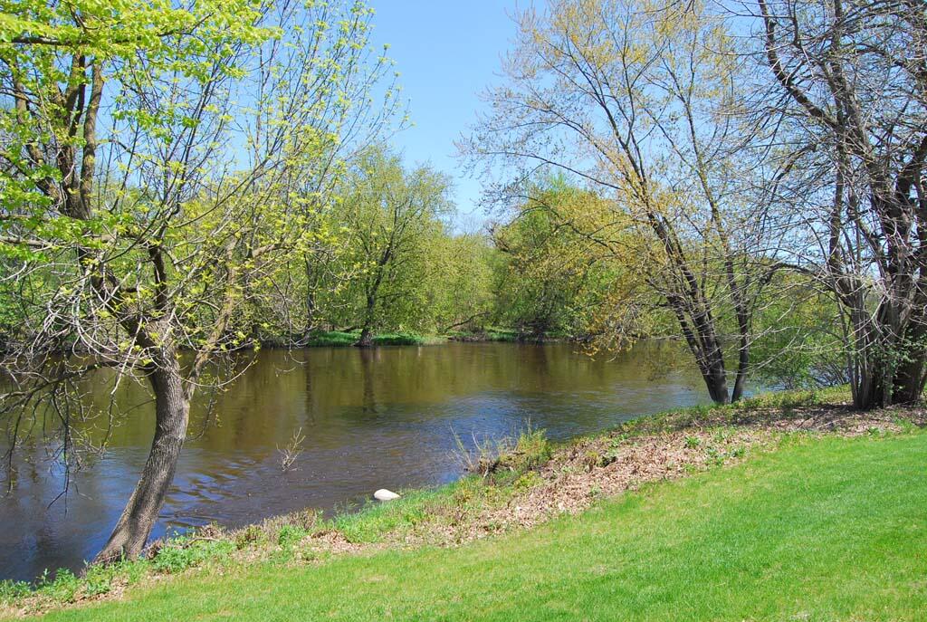 4050 West Rivers Edge Circle, Unit 1 Brown Deer, WI 53209 - Photo 24 of 36 EPDSC_2302 copy