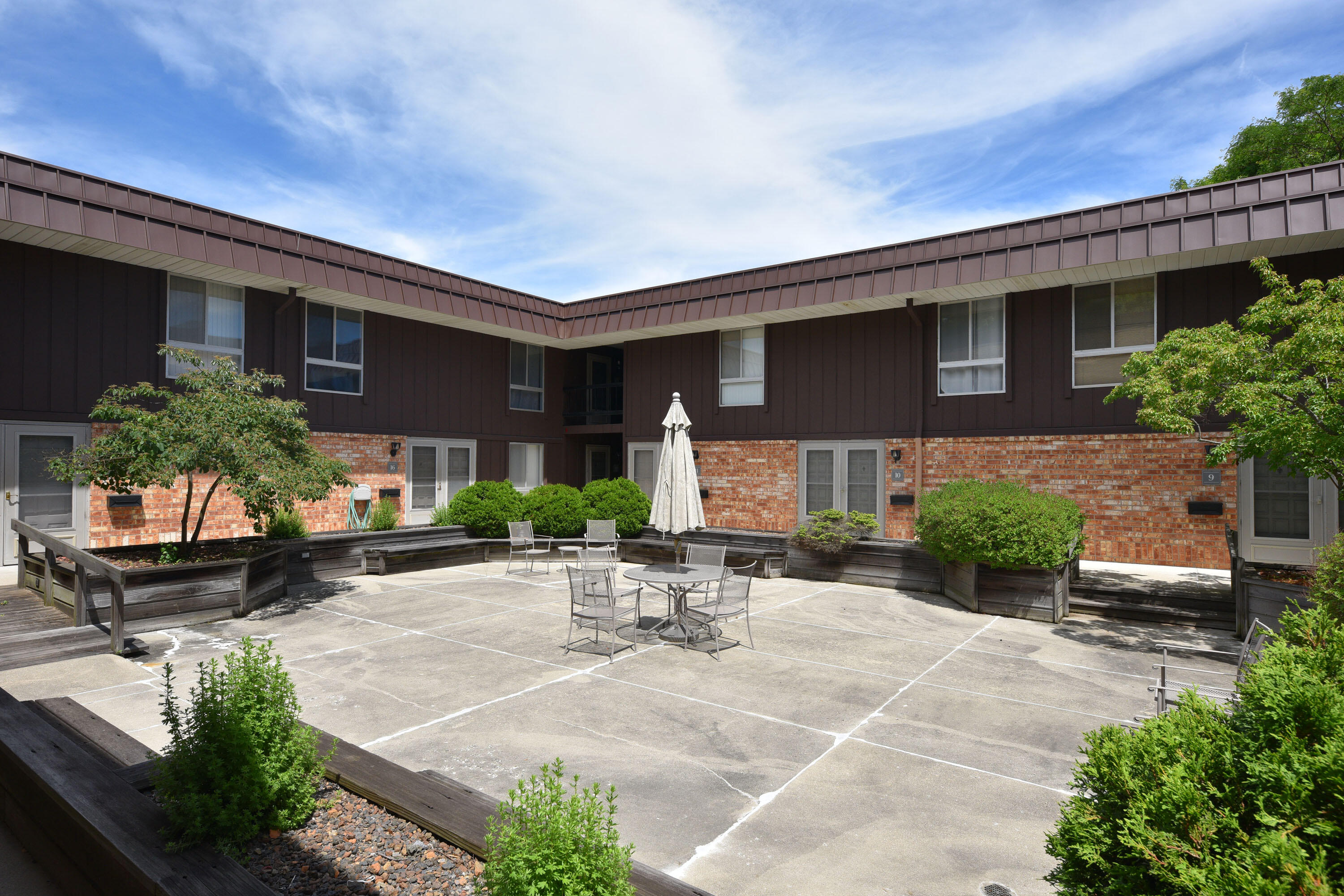 4050 West Rivers Edge Circle, Unit 1 Brown Deer, WI 53209 - Photo 28 of 36 EUP_2970