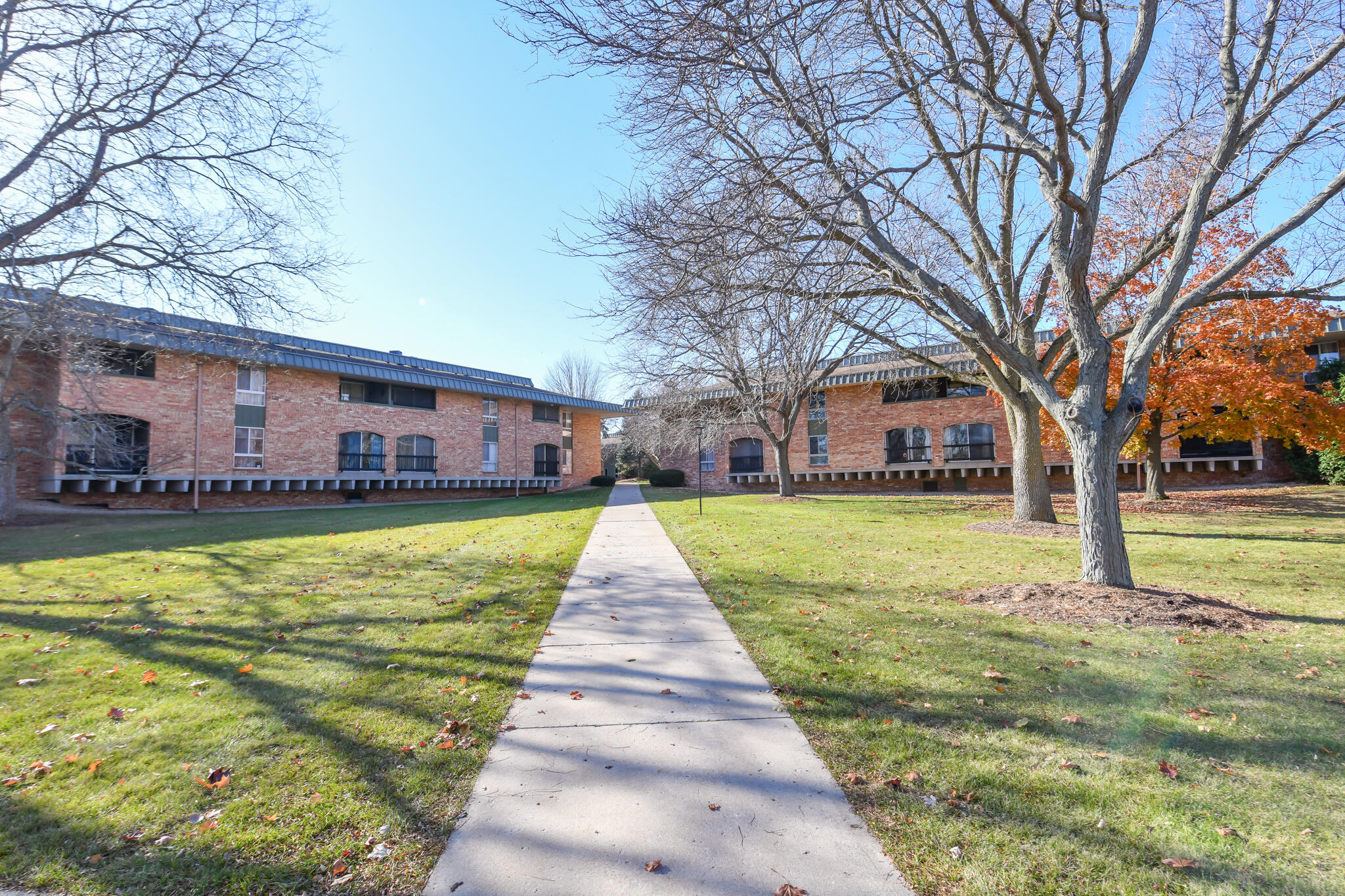 4050 West Rivers Edge Circle, Unit 1 Brown Deer, WI 53209 - Photo 33 of 36 HEN_ (18)
