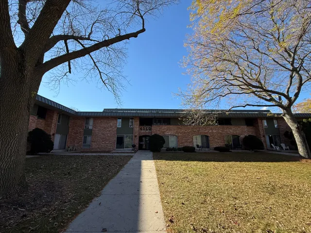 $79,900 | 4050 West Rivers Edge Circle, Unit 1, Brown Deer, WI 53209
