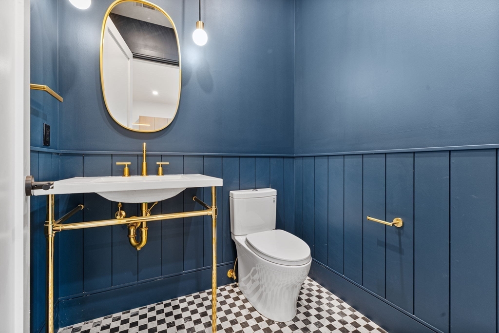 1114 Beacon Street, Unit 101 Newton, MA 02461 - Photo 15 of 39