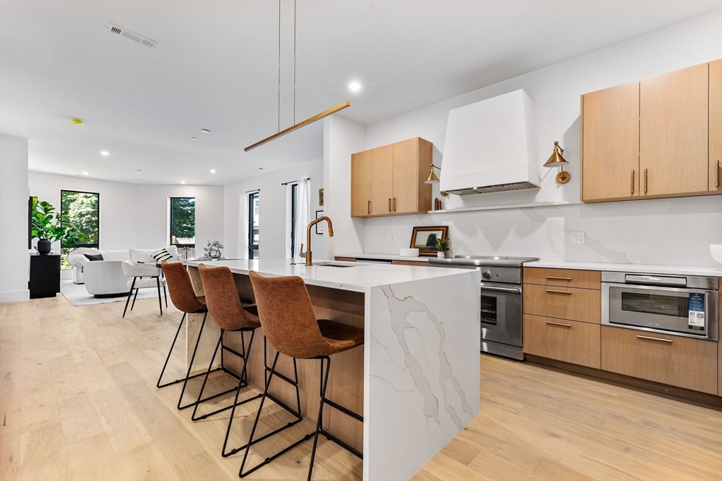 1114 Beacon Street, Unit 101 Newton, MA 02461 - Photo 7 of 39