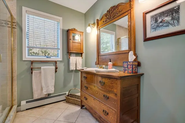 $1,799,000 | 6102 Lakeview Drive, Pocono Pines, PA 18350