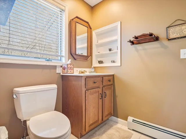 $1,799,000 | 6102 Lakeview Drive, Pocono Pines, PA 18350