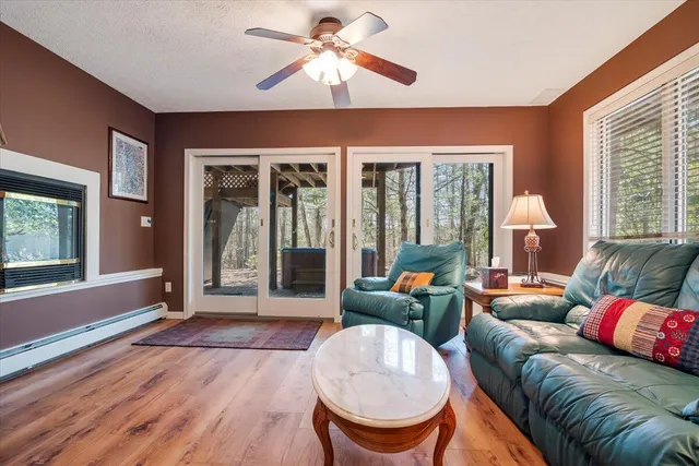 $1,799,000 | 6102 Lakeview Drive, Pocono Pines, PA 18350