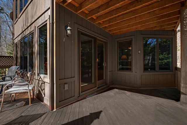 $1,799,000 | 6102 Lakeview Drive, Pocono Pines, PA 18350