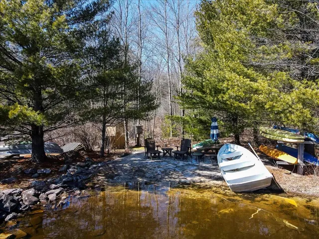 $1,799,000 | 6102 Lakeview Drive, Pocono Pines, PA 18350