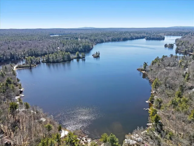 $1,799,000 | 6102 Lakeview Drive, Pocono Pines, PA 18350