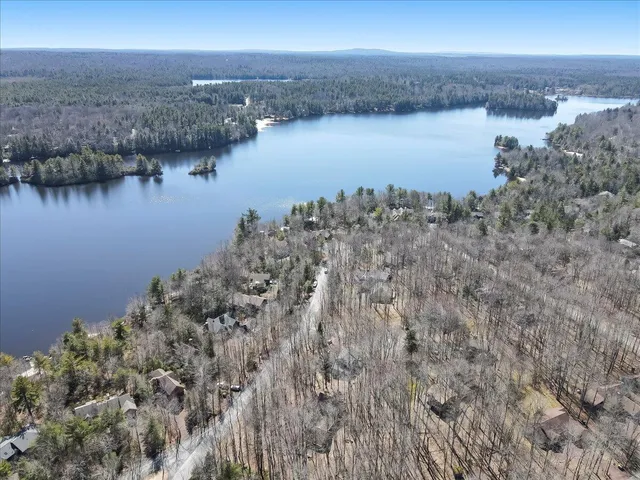 $1,799,000 | 6102 Lakeview Drive, Pocono Pines, PA 18350