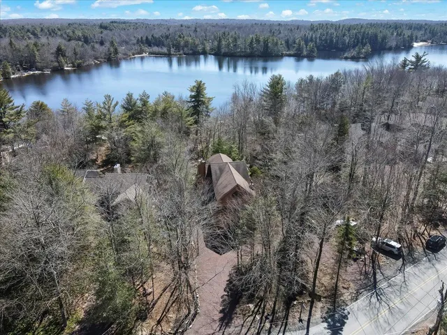 $1,799,000 | 6102 Lakeview Drive, Pocono Pines, PA 18350