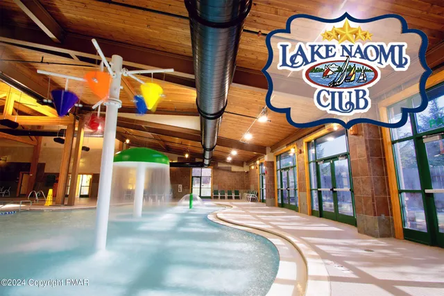 $1,799,000 | 6102 Lakeview Drive, Pocono Pines, PA 18350