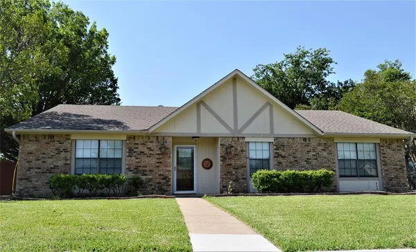 $2,350 | 3216 Nova Trail, Plano, TX 75023