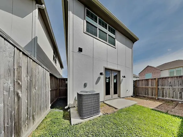 $2,349 | 12418 Cotton Lake Lane, Stafford, TX 77477