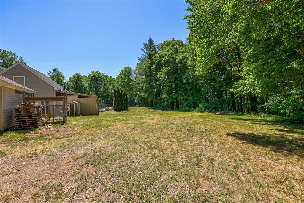 27 Davis Street Rutland, MA 01543 - Photo 8 of 39