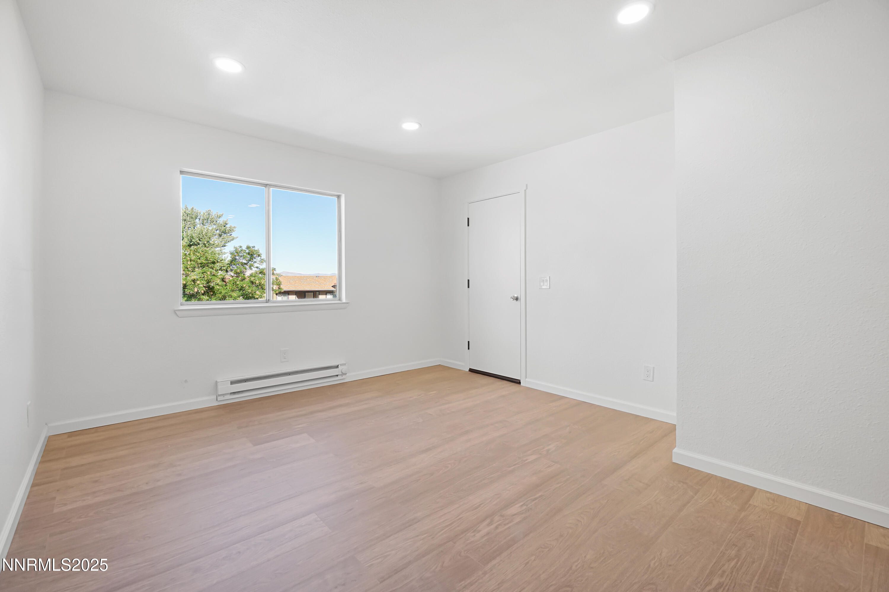 2085 Highview Court, Unit 1 Reno, NV 89512 - Photo 16 of 20 DSC03221 11