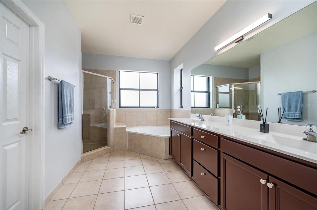 25006 Southwest 118th Avenue Homestead, FL 33032 - Photo 21 of 46
