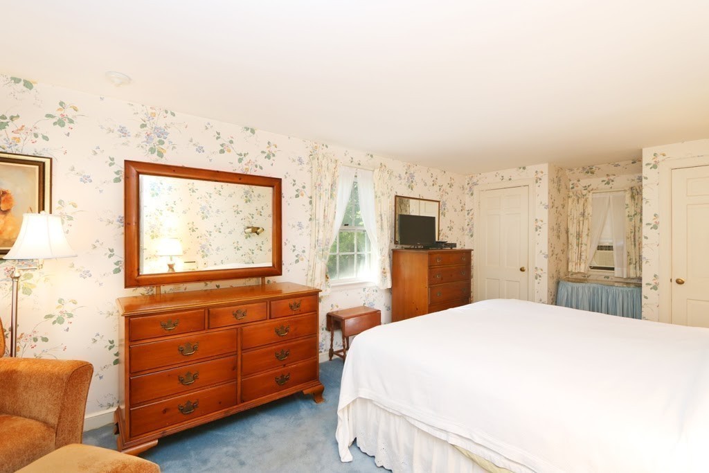 18 Columbine Road Weston, MA 02493 - Photo 12 of 22