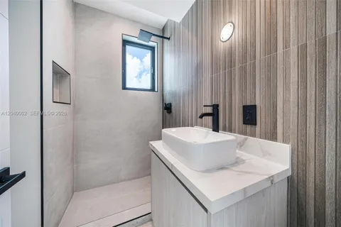 $1,495,000 | 2939 Southwest 21st Street, Miami, FL 33145