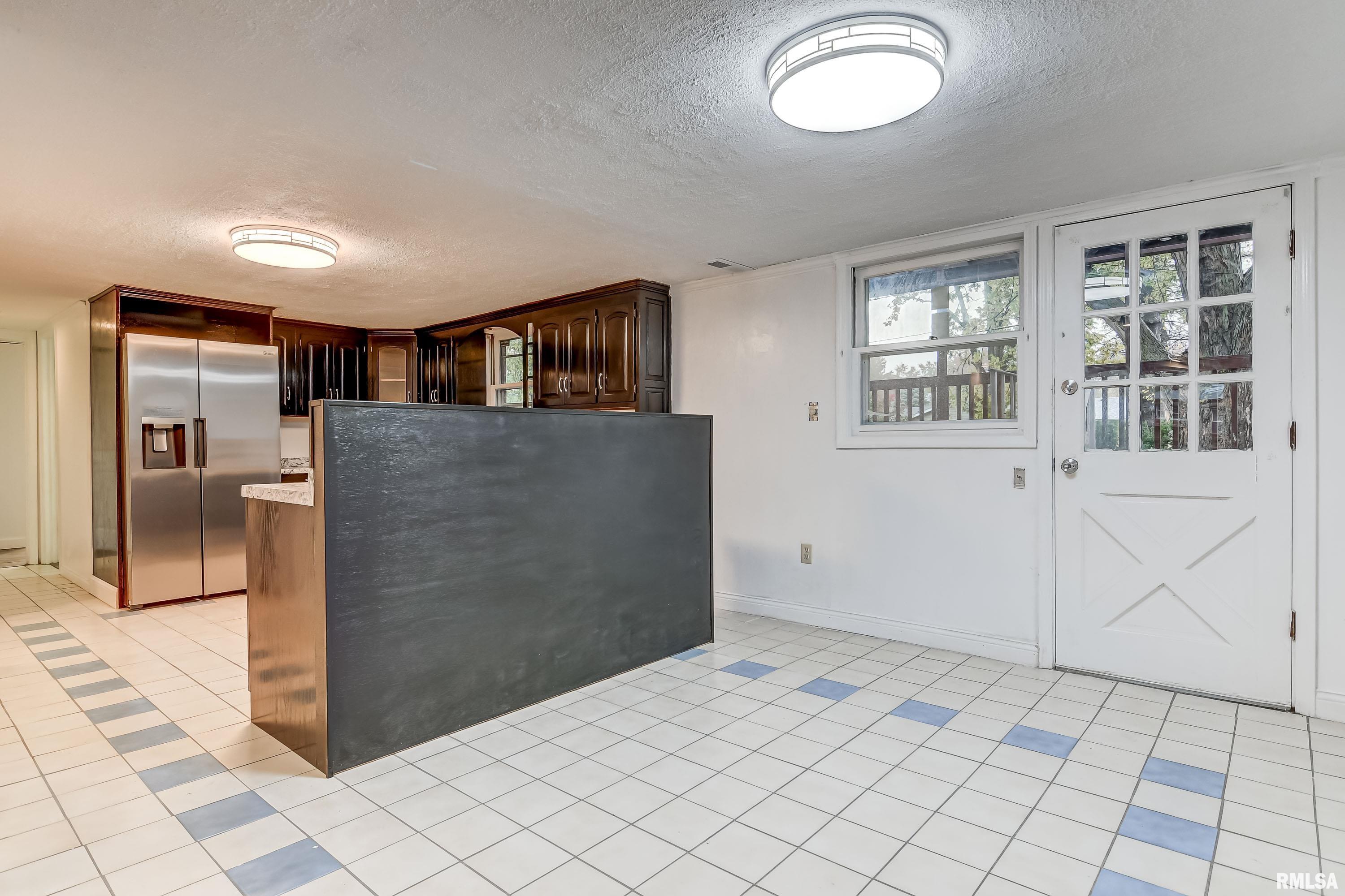 3 Walberta Drive Rochester, IL 62563 - Photo 12 of 37