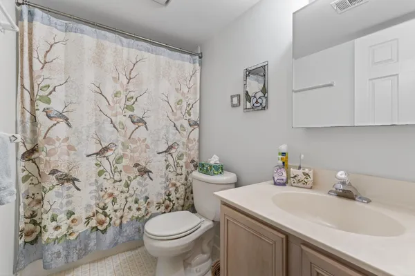$250,000 | 3600 Rustic Lane, Unit 215, Wilmington, DE 19808