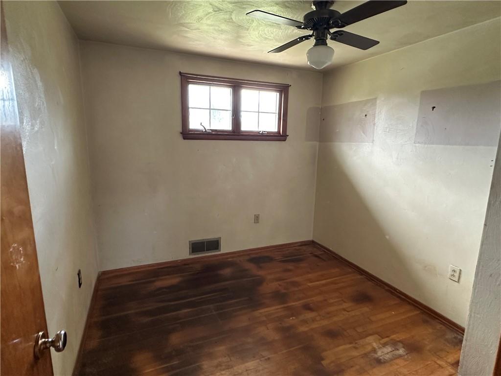 14 West Hillcrest Road Eighty Four, PA 15330 - Photo 16 of 21