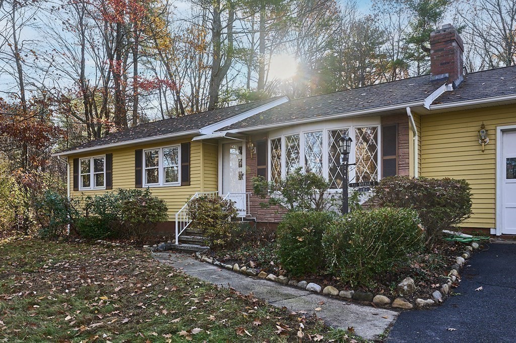 356 Chesterfield Road Northampton, MA 01053 - Photo 6 of 35