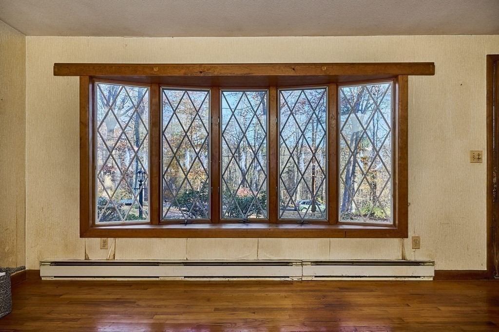 356 Chesterfield Road Northampton, MA 01053 - Photo 9 of 35