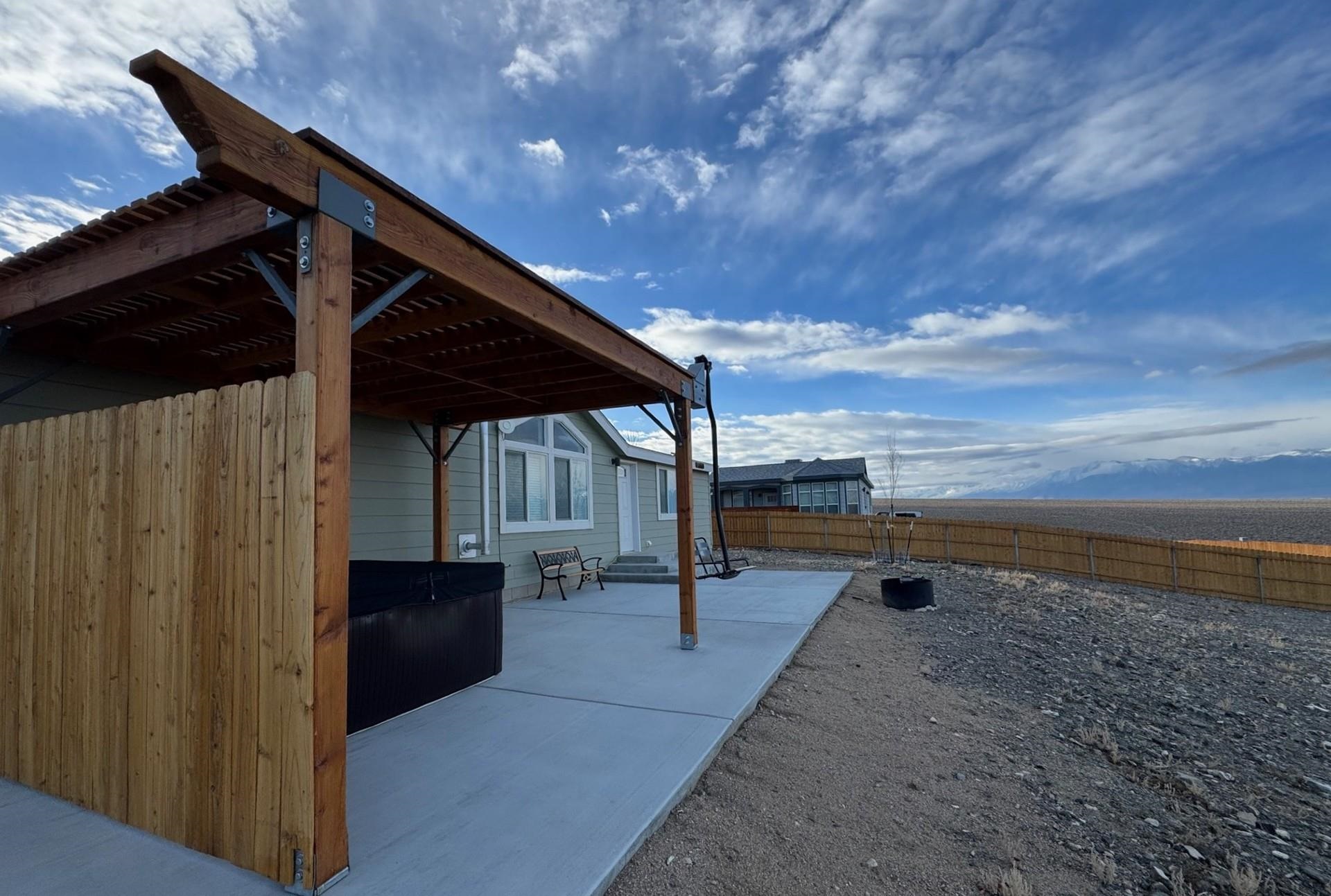 139 Tuolumne Road Bishop, CA 93514 - Photo 15 of 18 a view of a terrace